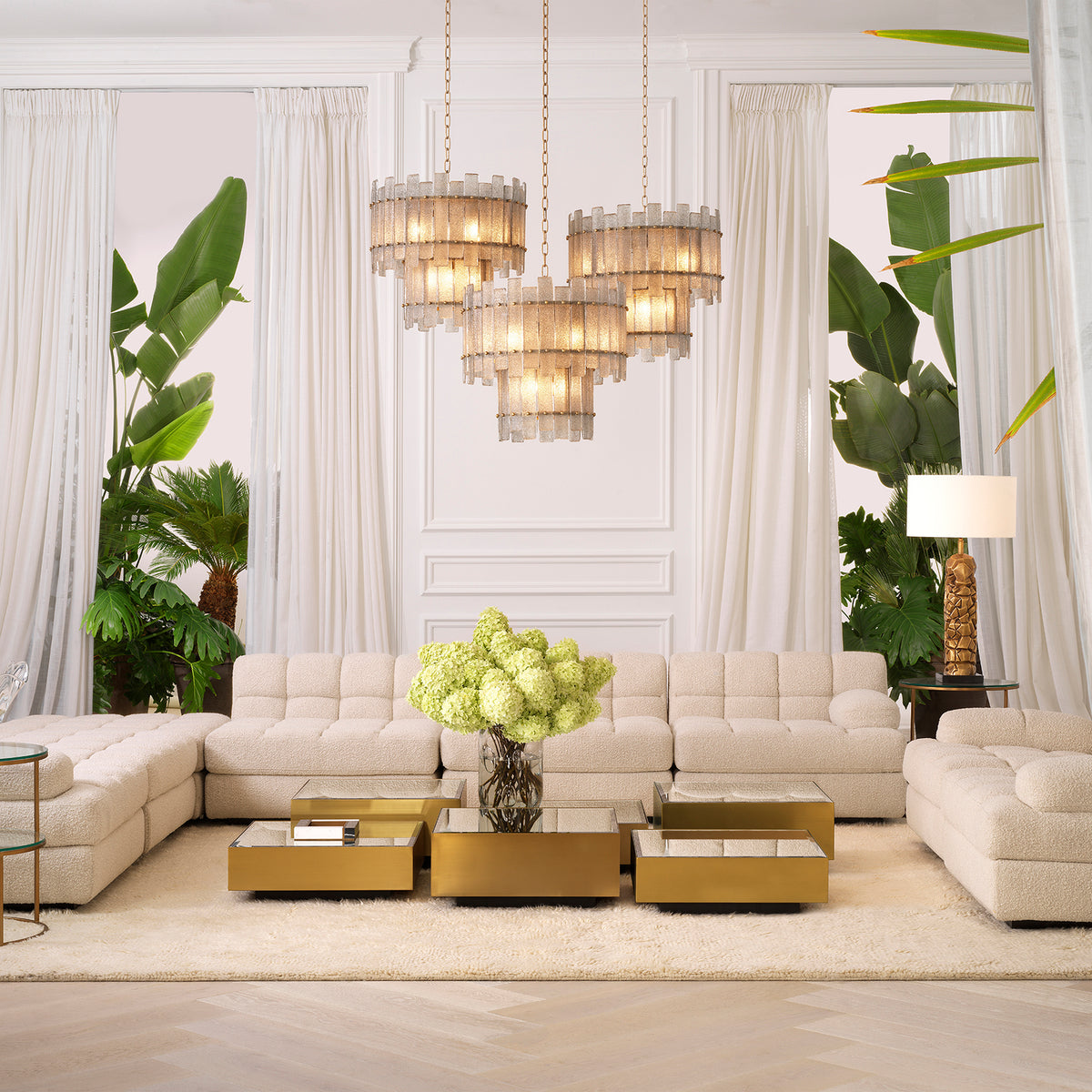 Chandelier Caprera Antique brass finish | hand blown glass by Eichholtz