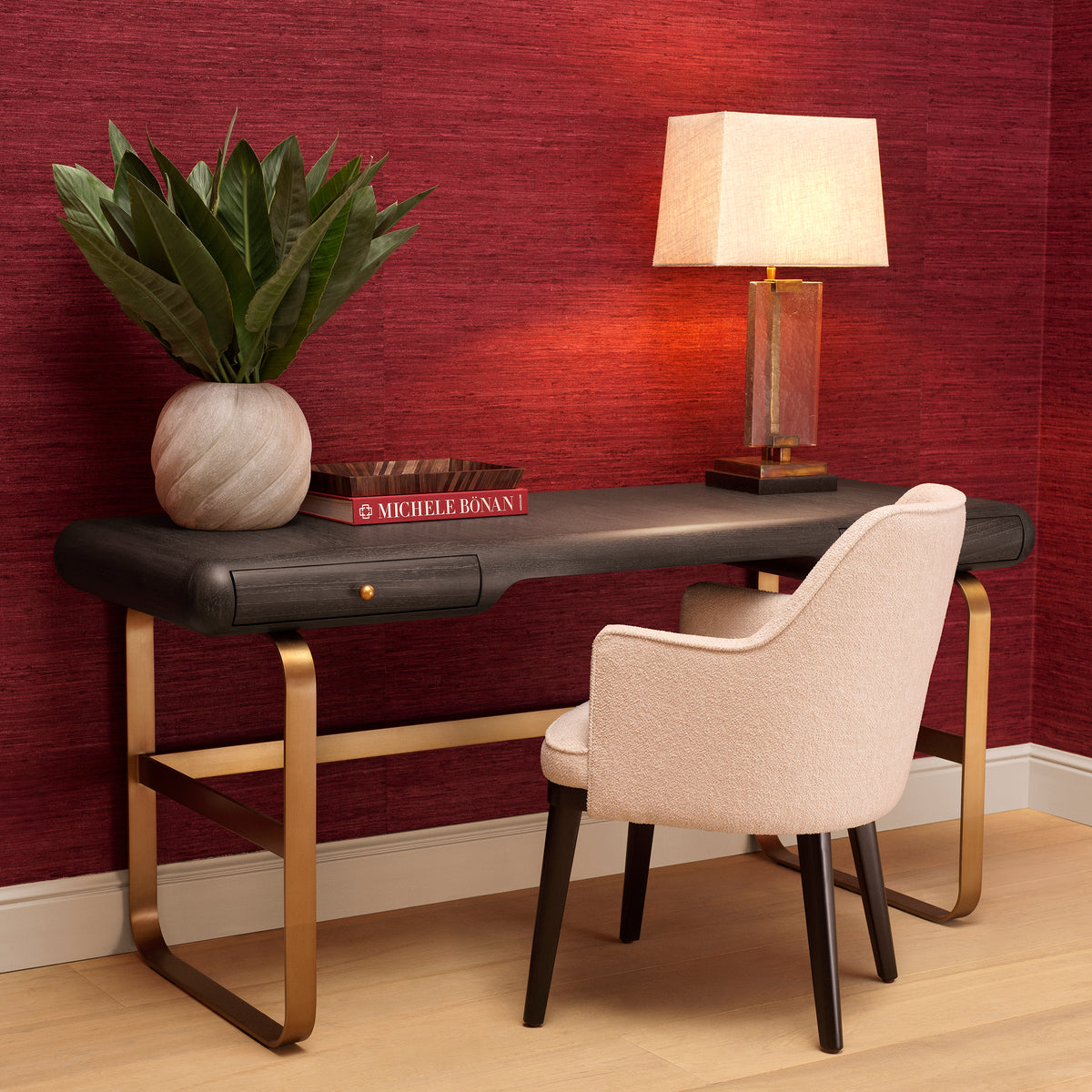 Desk Nathaniel with brushed brass By Eichholtz