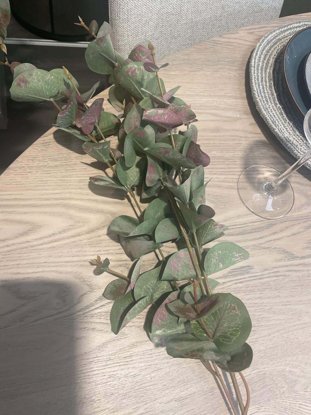 Eucalyptus leaf spray 93 cm per stem