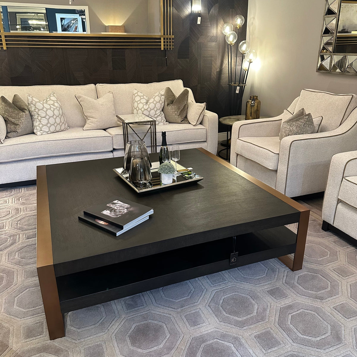Guinness X-Large Coffee table by Eichholtz