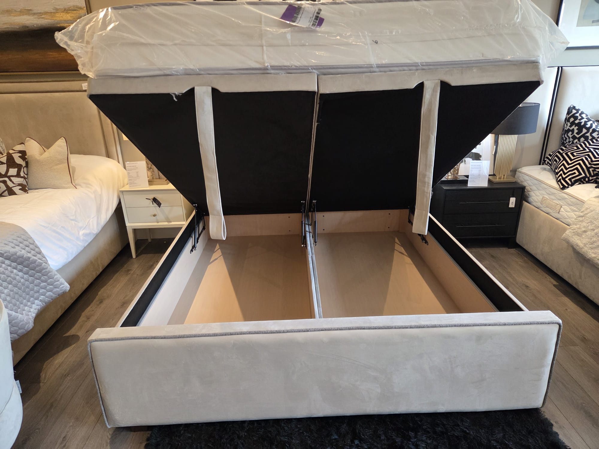 BELLA 6FT OTTOMAN DIVAN BED (BROOKMINK) - PLUSH CREAM by Home of Beds