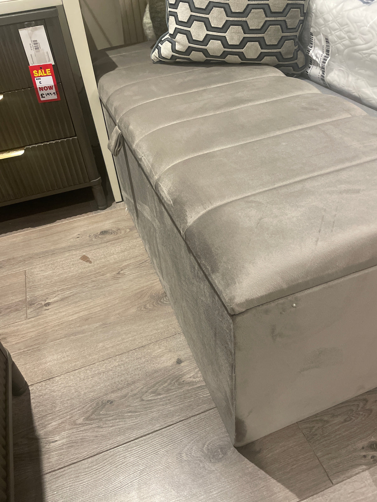 Montana blanket box 124 cm custom made in choice of velvet colours save 10%.