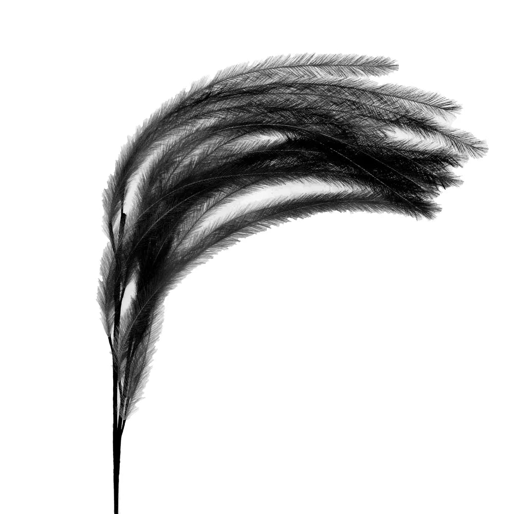 Plump artificial feather by Pomax half price 4 colours clearance