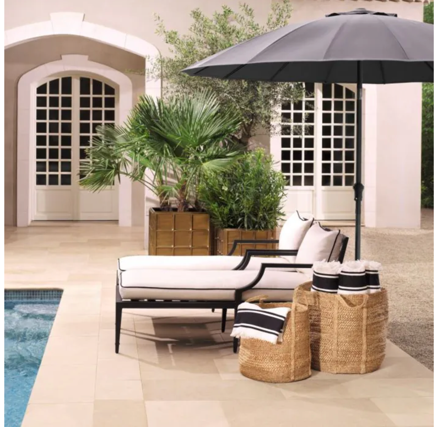 Outdoor Daybed Bella Vista by Eichholtz . Save 25%