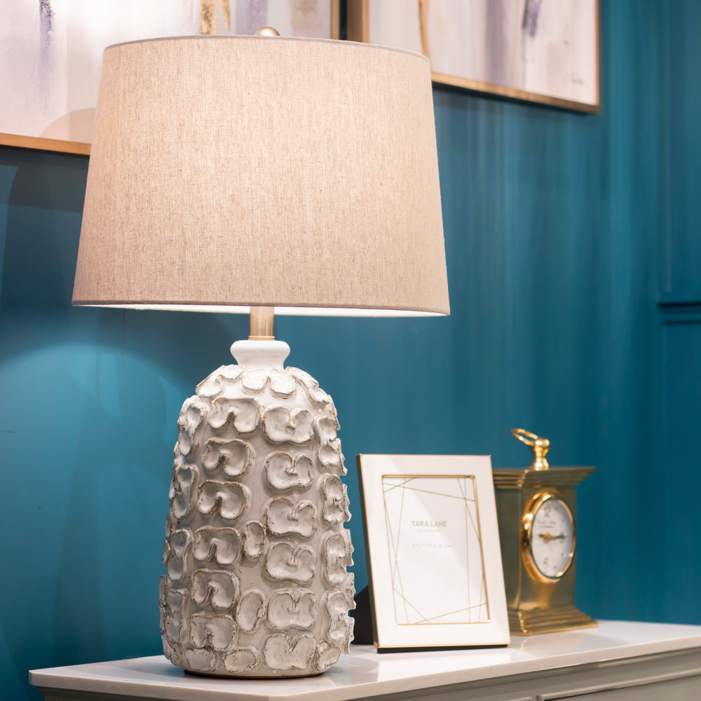 Aliya Table lamp with shade