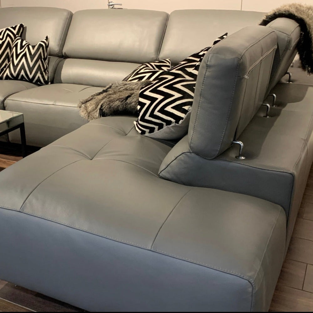 Blossom recliner Italian high grade leather sofa reduced this week last one