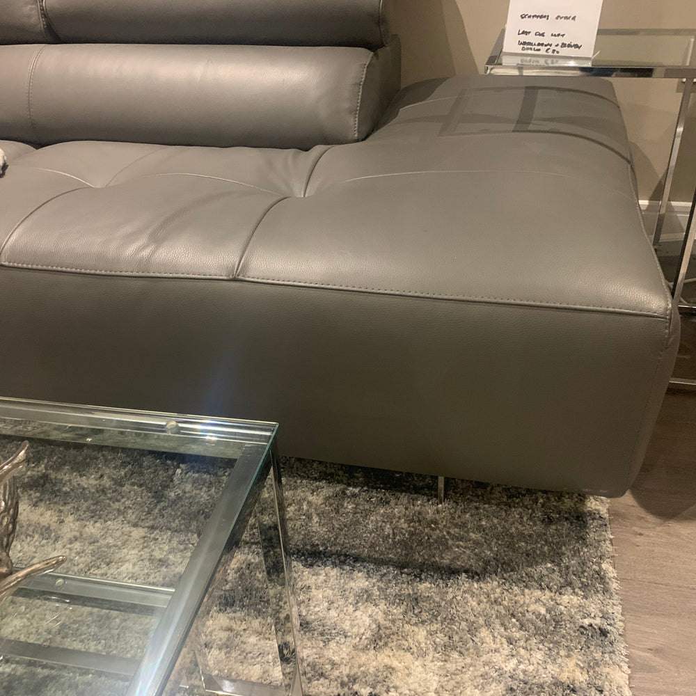 Blossom recliner Italian high grade leather sofa reduced this week last one
