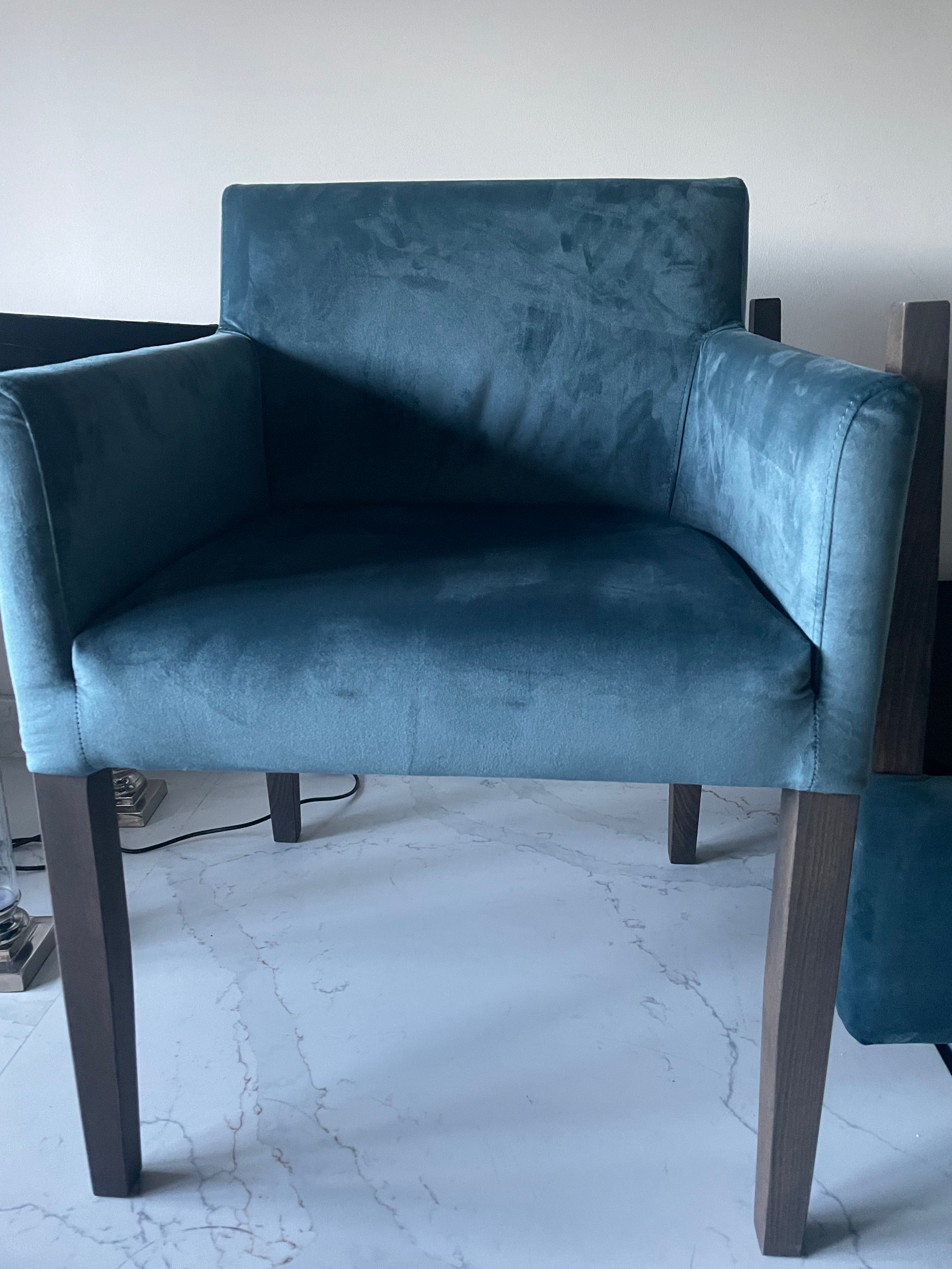 Jacki bespoke carver dining chairs with 50% off . Price is for a set of 8-Renaissance Design Studio