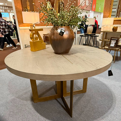 Leonard round dining table