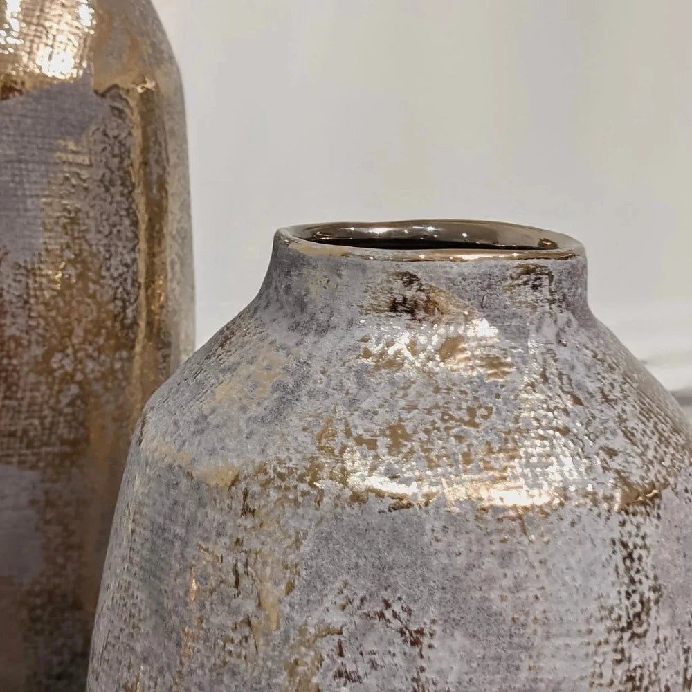 Oracle abstract Vase-Renaissance Design Studio