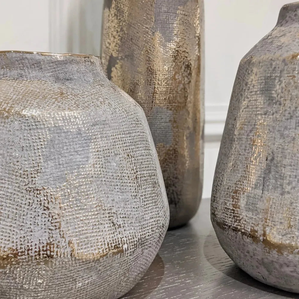 Oracle abstract Vase-Renaissance Design Studio