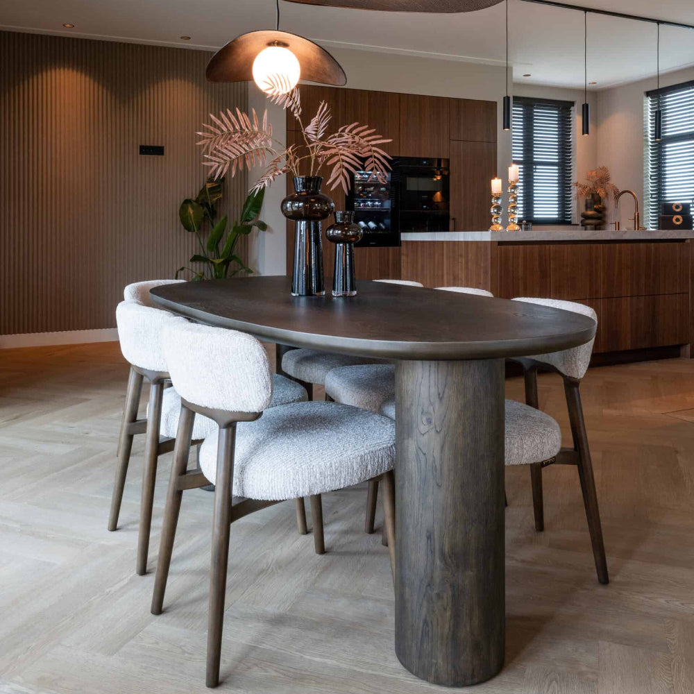 Dining Table Ellie reduced by Richmond