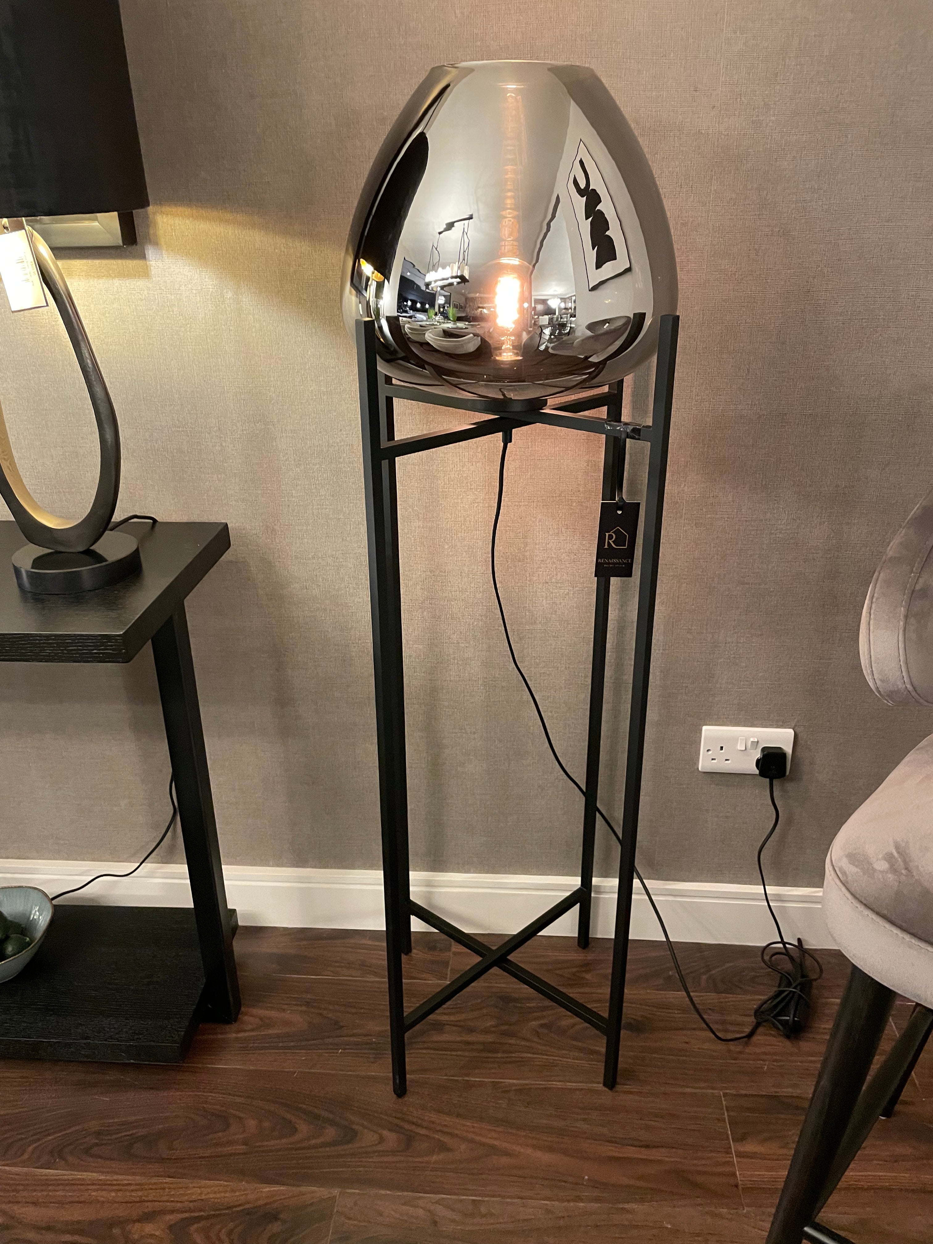 Tulip Cntemporary Floor Light With glass-Renaissance Design Studio