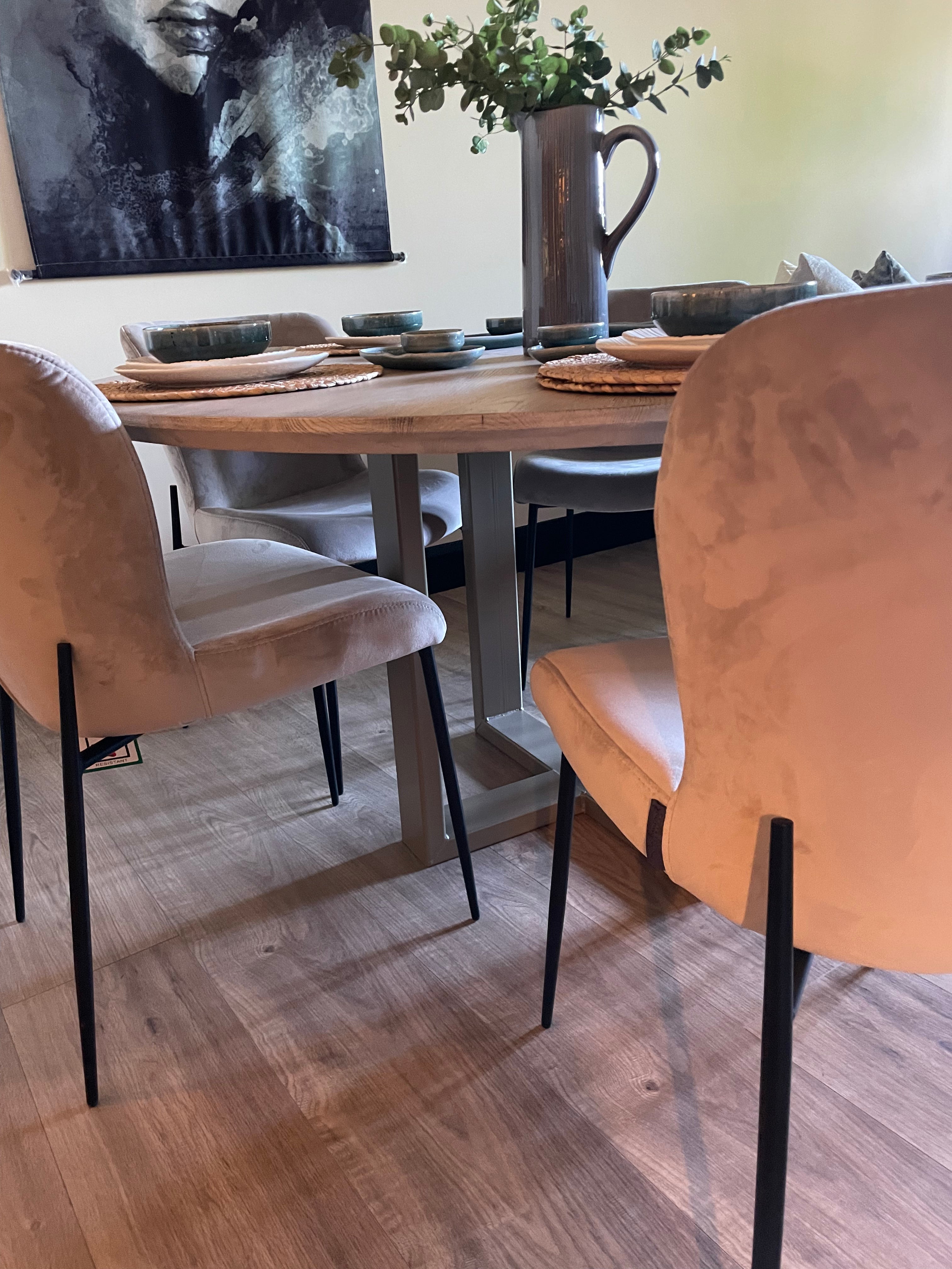 Versailles Solid Oak round table bespoke-Renaissance Design Studio