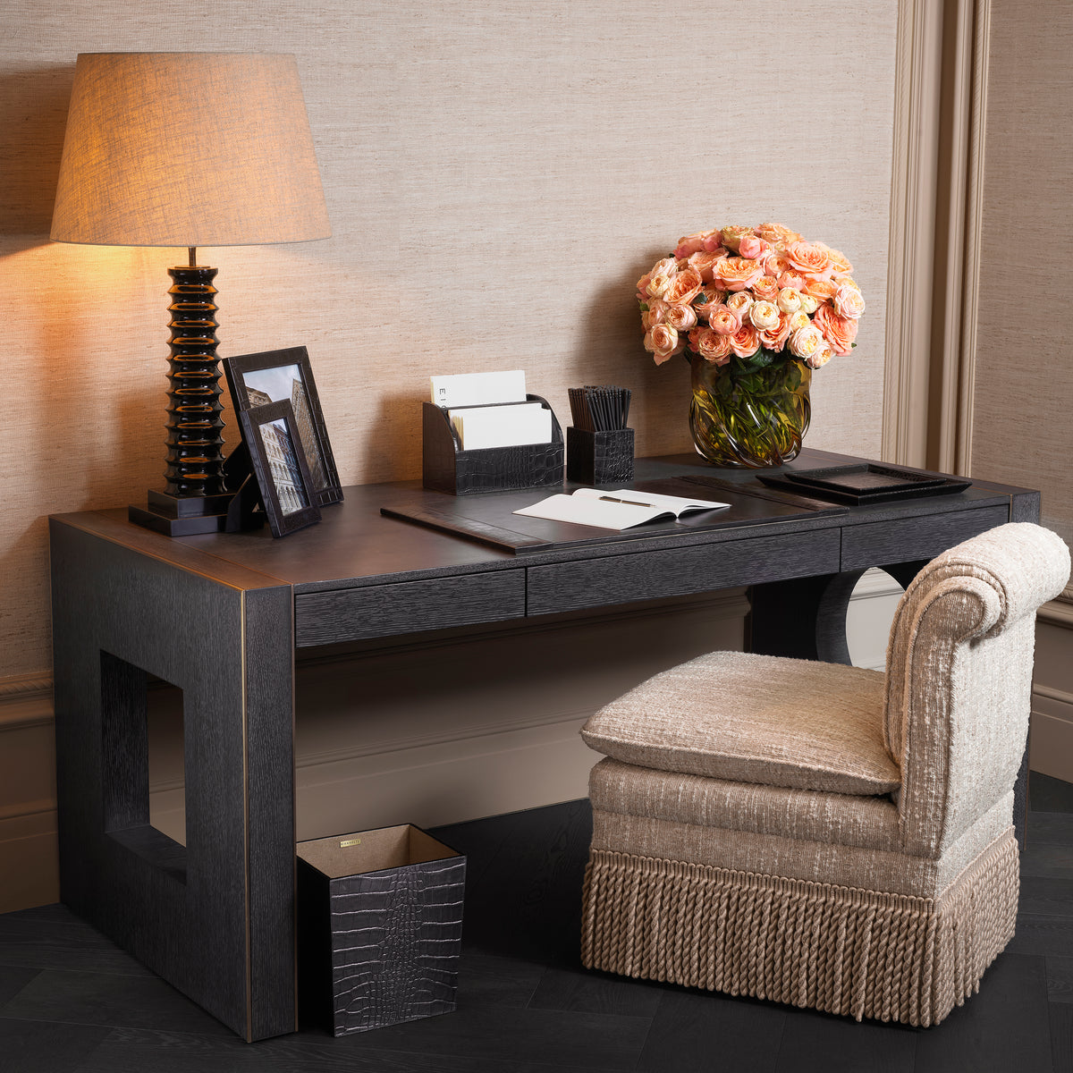 Dining Chair Fairburn by The Met Eichholtz ex showroom Save up to 20% by Eichholtz