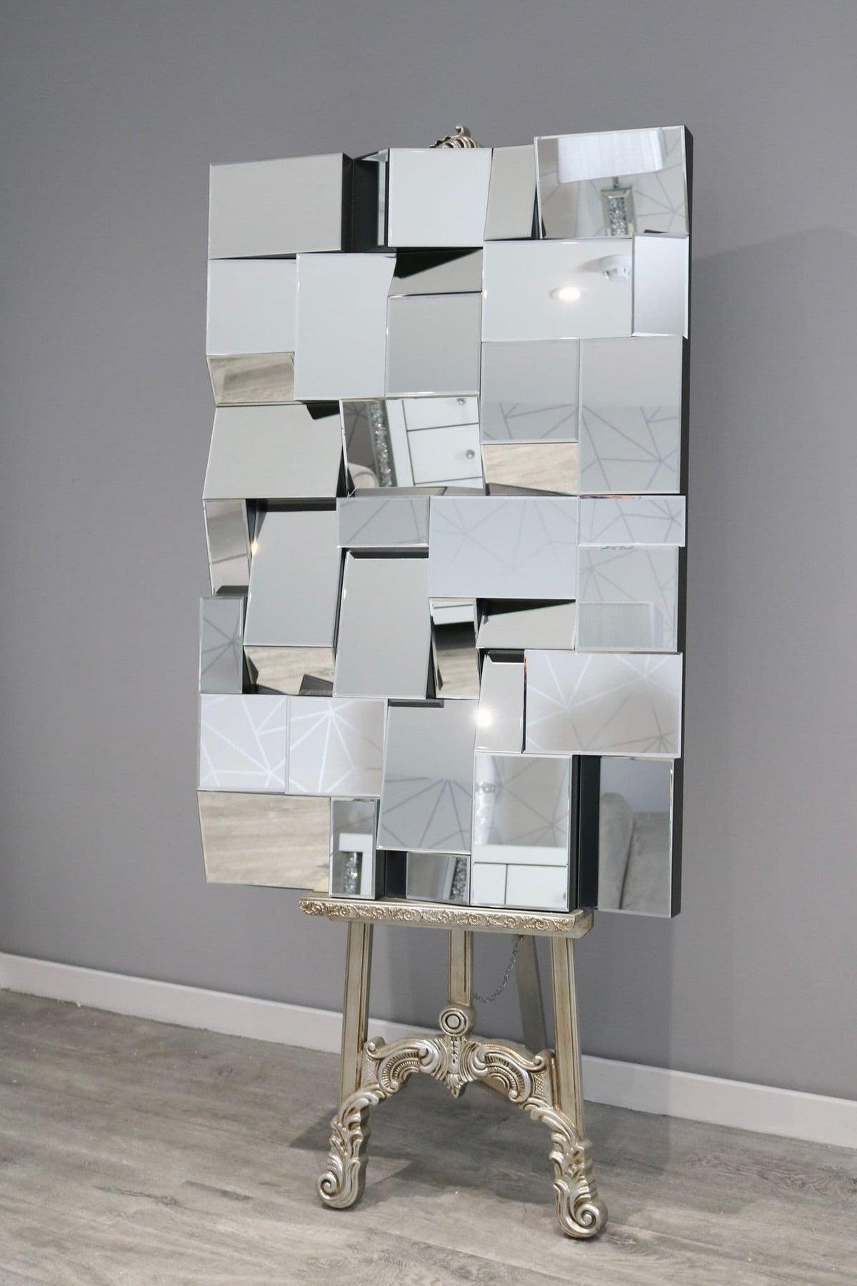 Medina Earthquake Mirror. Huge reduction in price . To collect or use Special delivery service