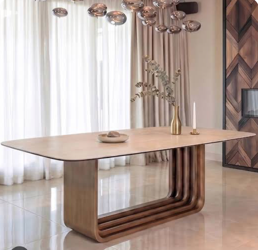 Dining Table luxury collection Maxwell reduced ! by Richmond