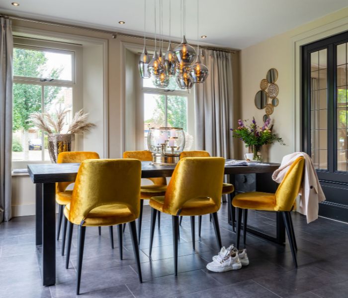 Blax extra large 230 cm dining table in stock REDUCED CLEARANCE save €300