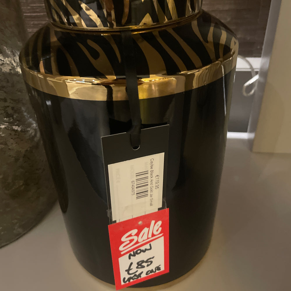 Calyse Black And Gold Jar last one reduced to clear ni exchange.