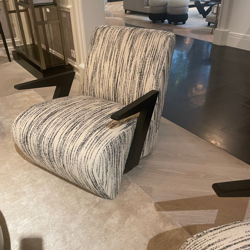 Chair Venosa by Eichholtz.