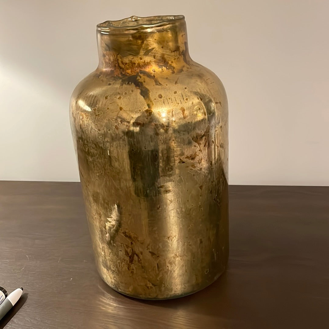 Gold bottleneck vase-Renaissance Design Studio