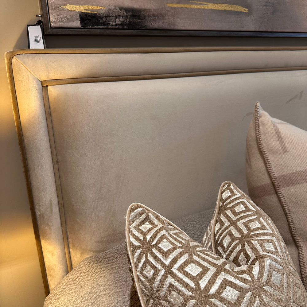 Great Gatsby custom made bed with double contrast piping