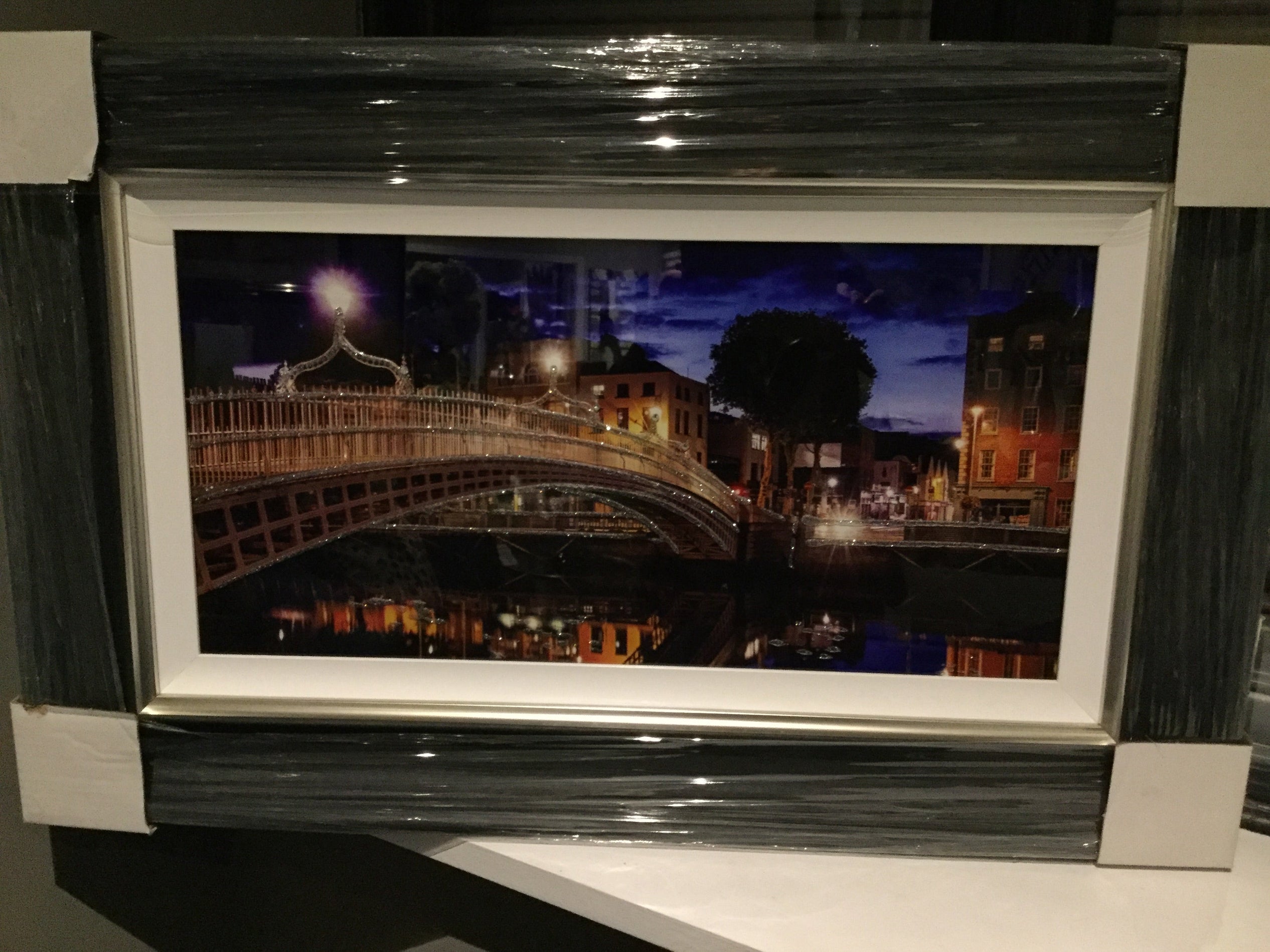 Halfpenny Bridge framed art picture choice of 2 sizes CLEARANCE SALE-Renaissance Design Studio