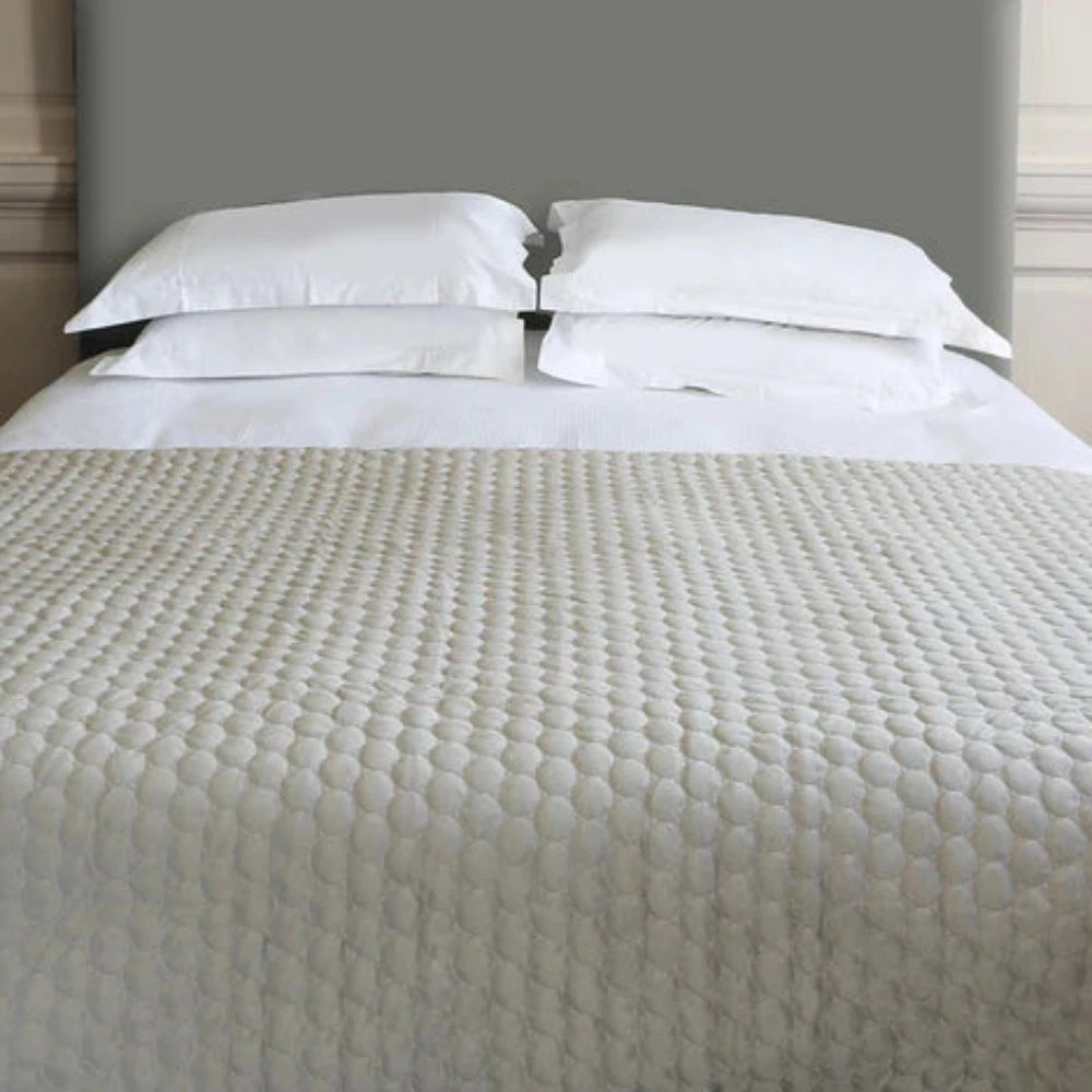 Hallie Throw Large 140x240cm IN ANTIQUE ROSE .  30% OFF selected colours