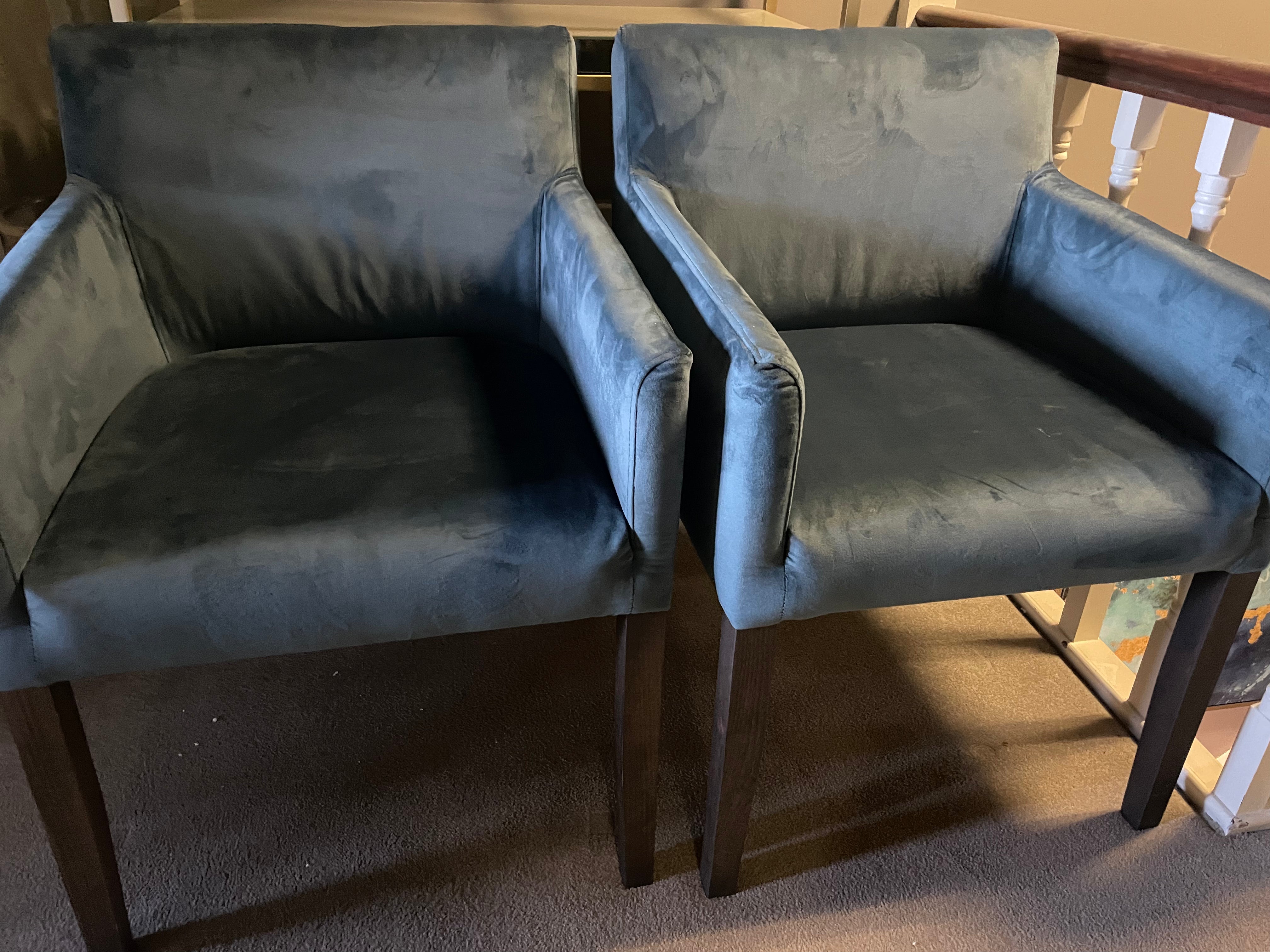 Jacki bespoke carver dining chairs with 50% off . Price is for a set of 8-Renaissance Design Studio
