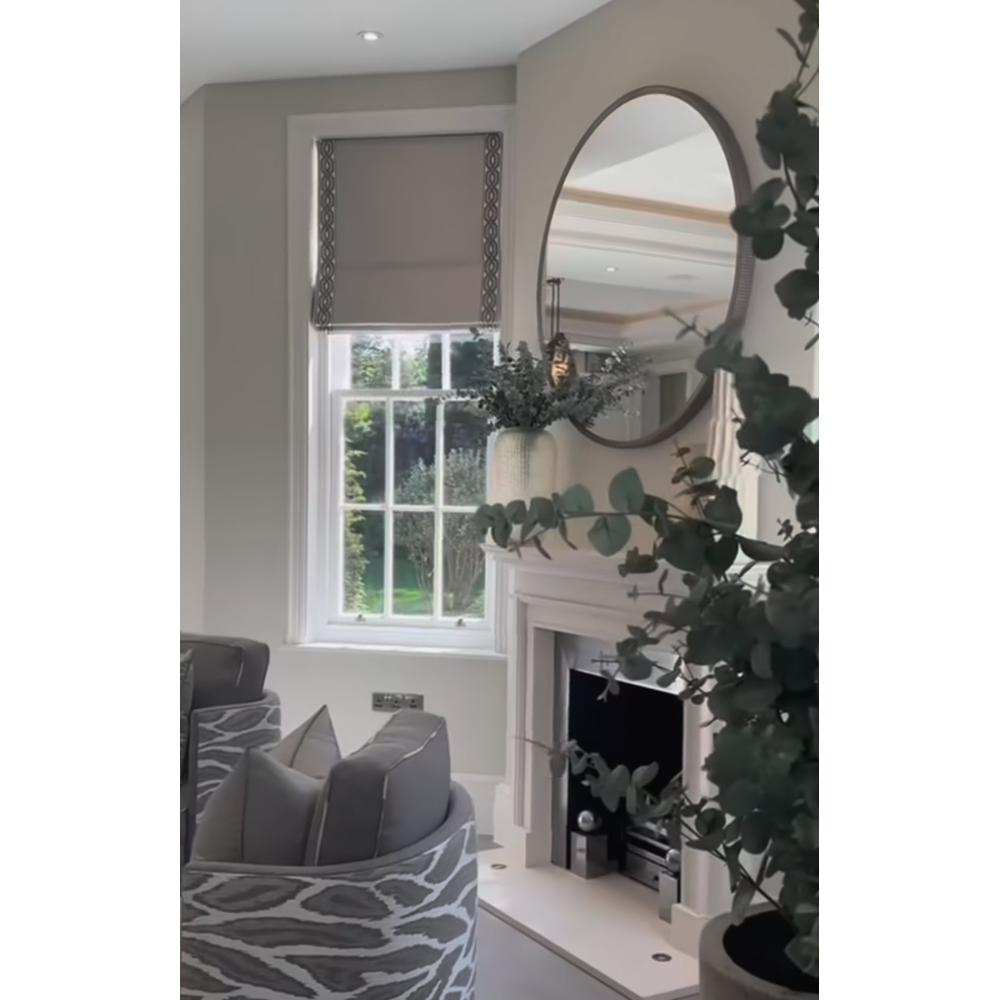 Manhattan Palace Round Minimalist Round Mirror With Slim Frame In Black-Renaissance Design Studio