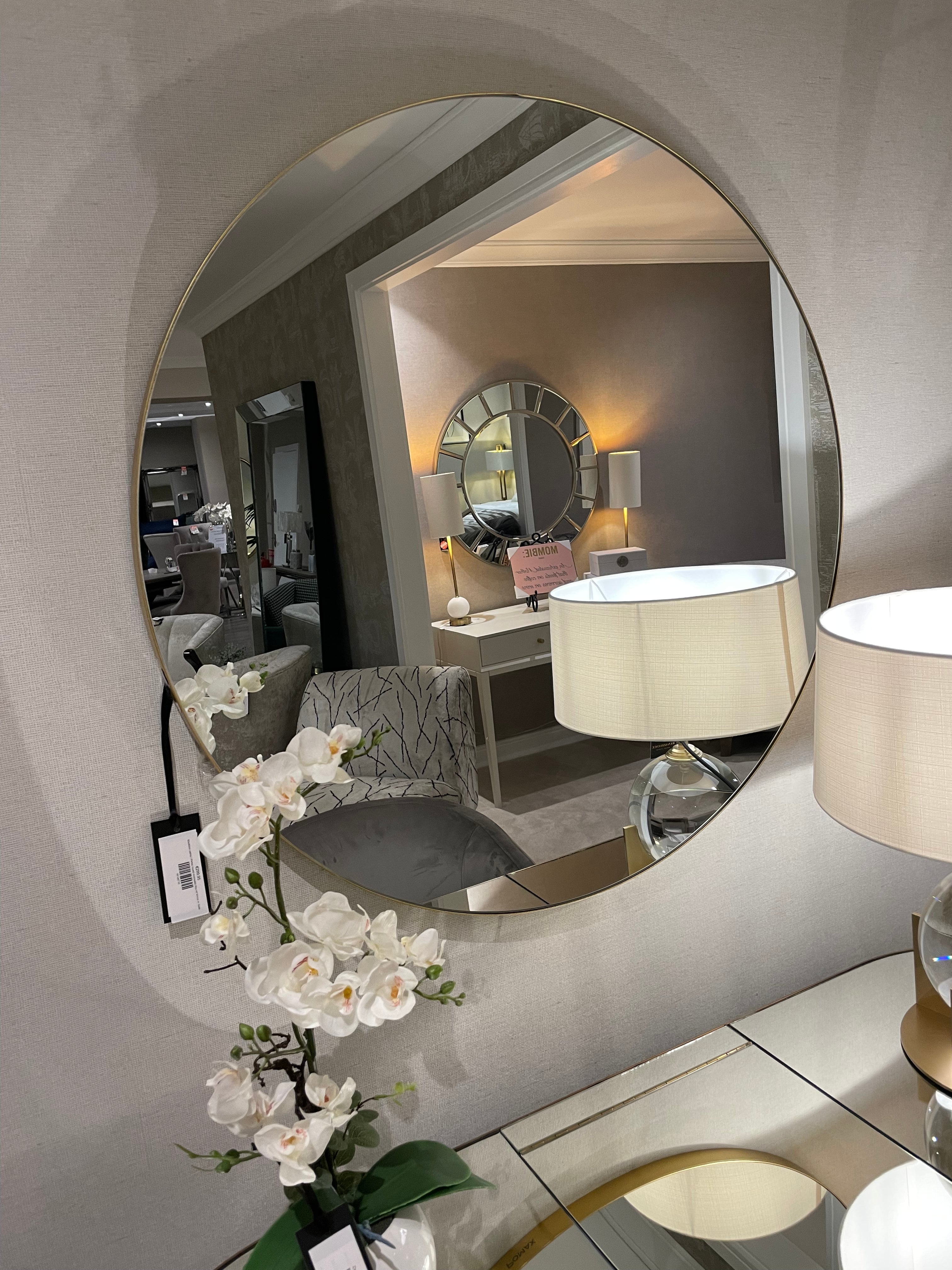 Manhattan Palace Round Minimalist Round Mirror With Slim Frame In Gold-Renaissance Design Studio