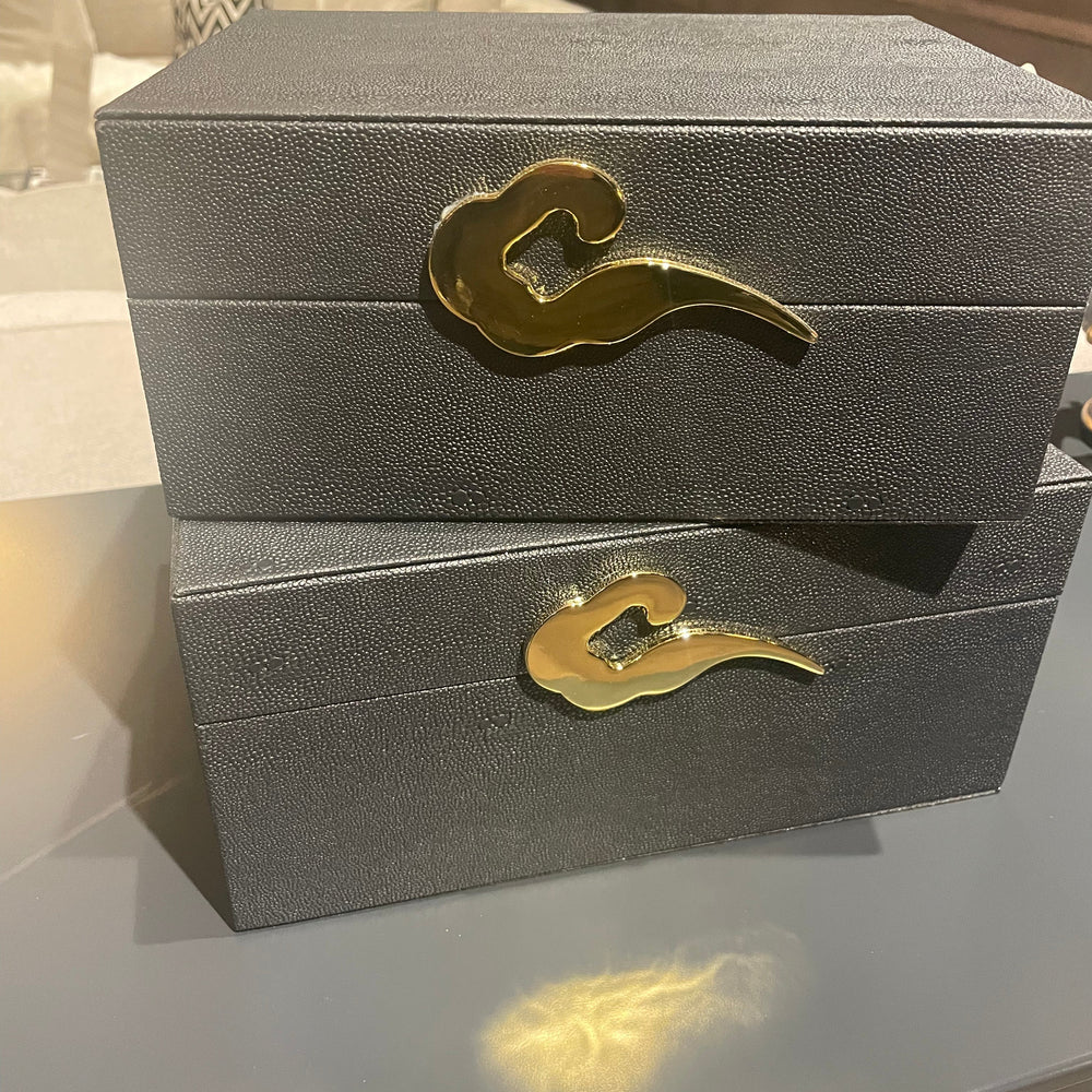 Matte Black jewellery box with gold catch
