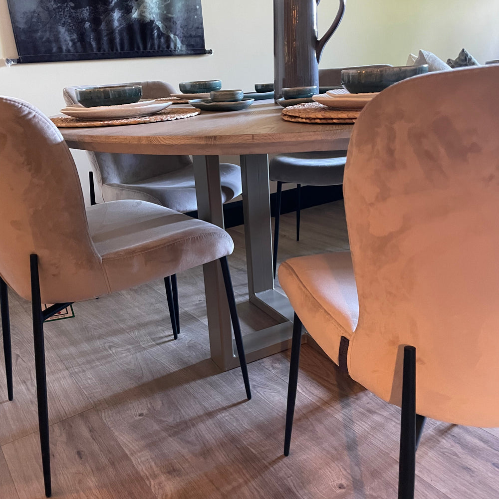 Versailles Solid Oak round table bespoke