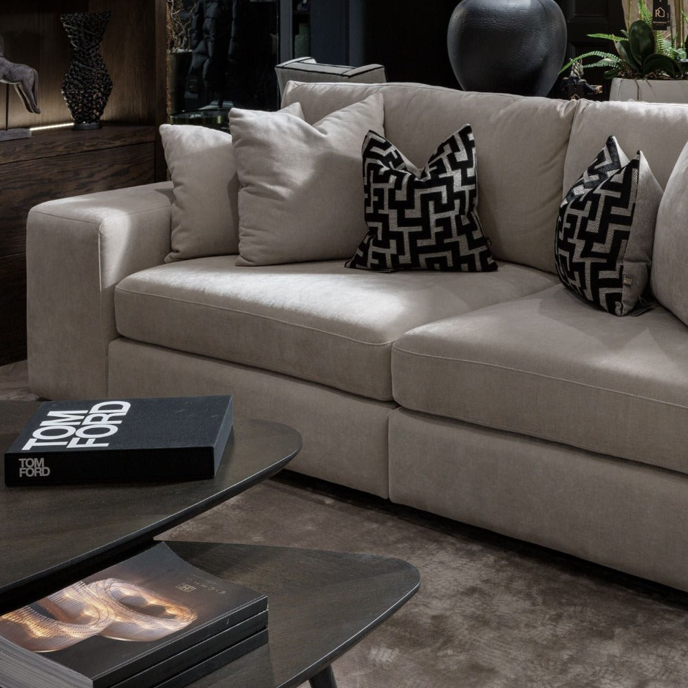 Vista Grande oversized Sofa by Eichholtz winter sale reduced by 20% grand show