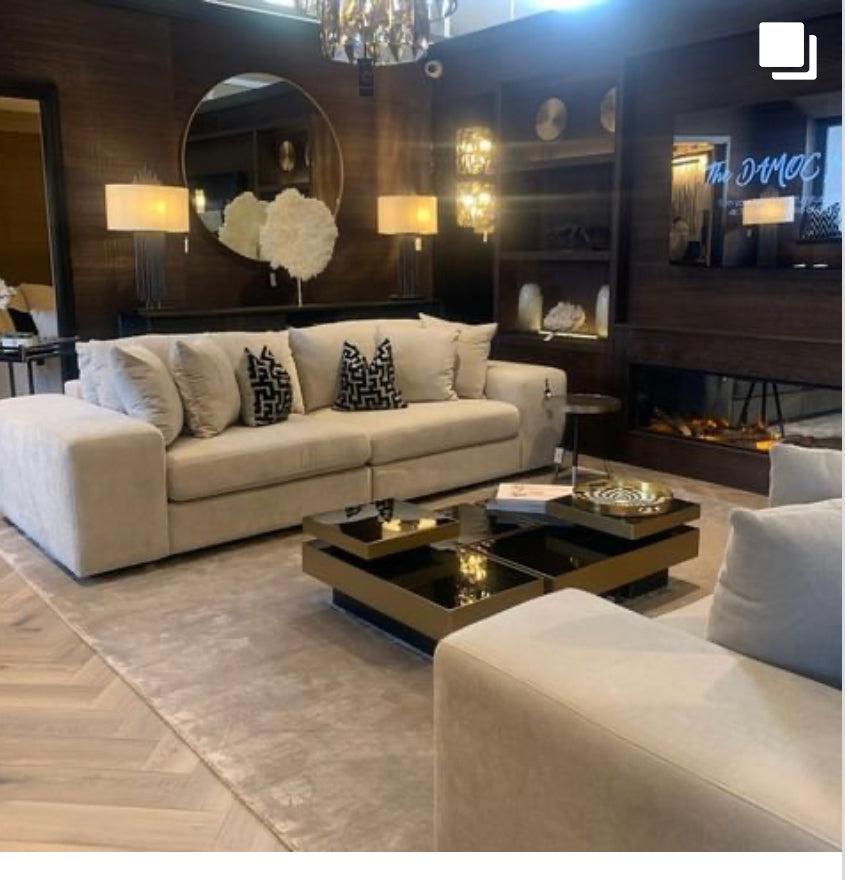 Vista Grande oversized Sofa by Eichholtz