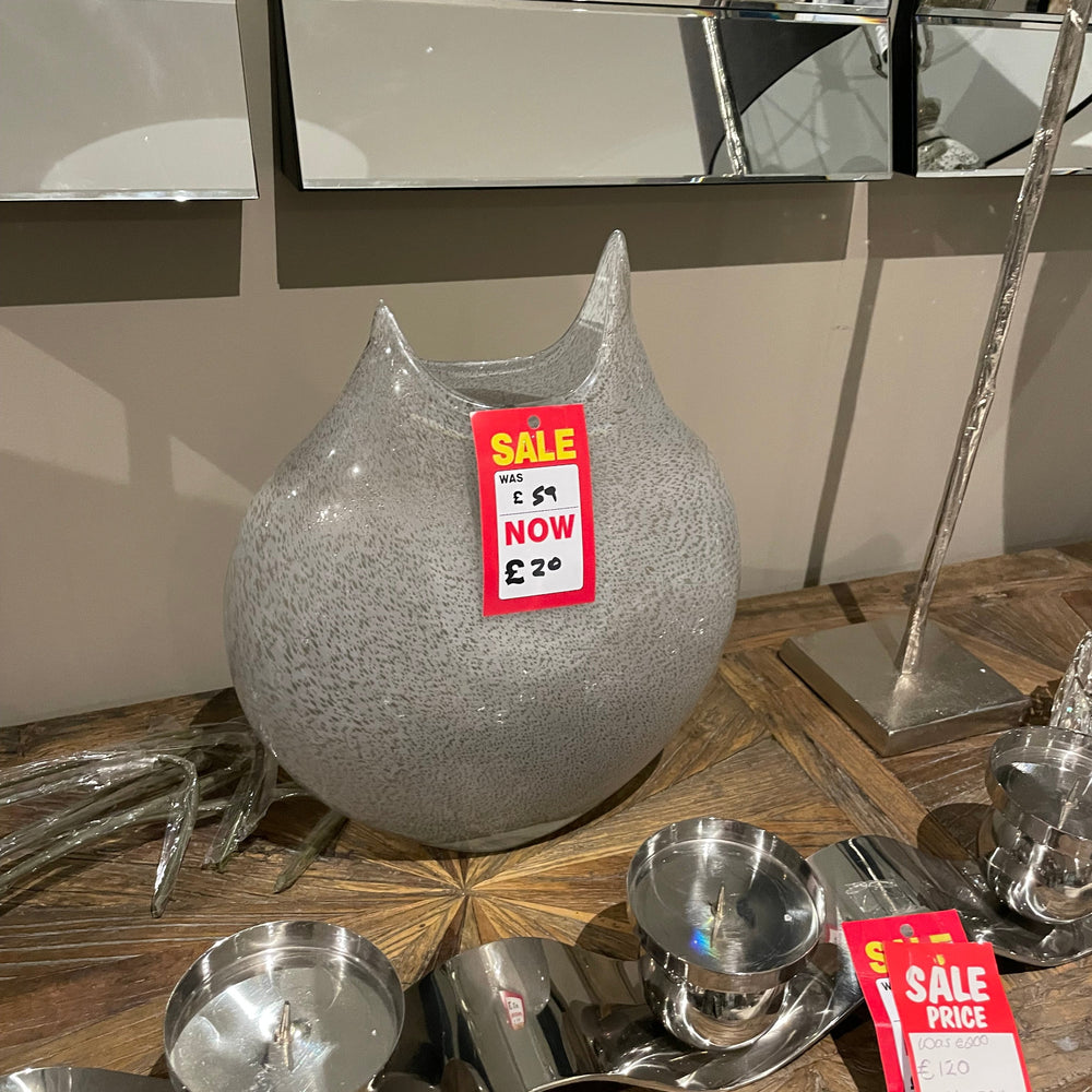 Vs 101 shaped vase reduced to clear ! Less than half price