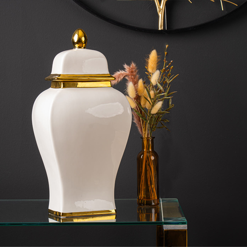 White and gold ginger jar large . Fabulous !. Reduced last of stock